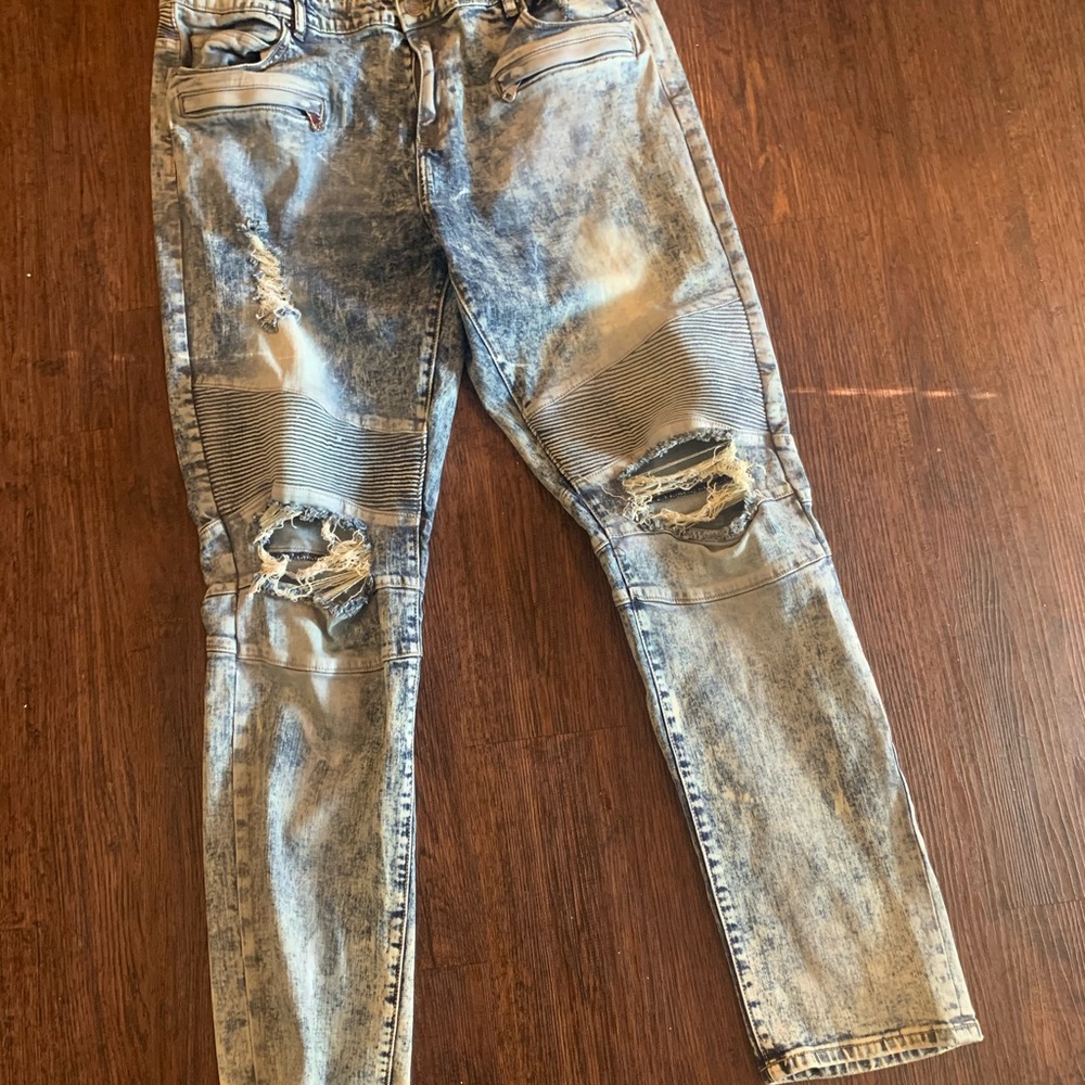 42 Sized Men’s Embellish Jeans.
